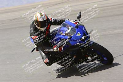 media/Apr-10-2022-SoCal Trackdays (Sun) [[f104b12566]]/Bowl (11am)/